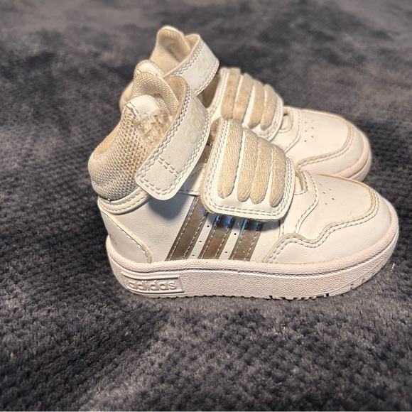 Adidas Baby High Tops Easy Closure White Size 5 Toddler Walkers - Picture 2 of 7
